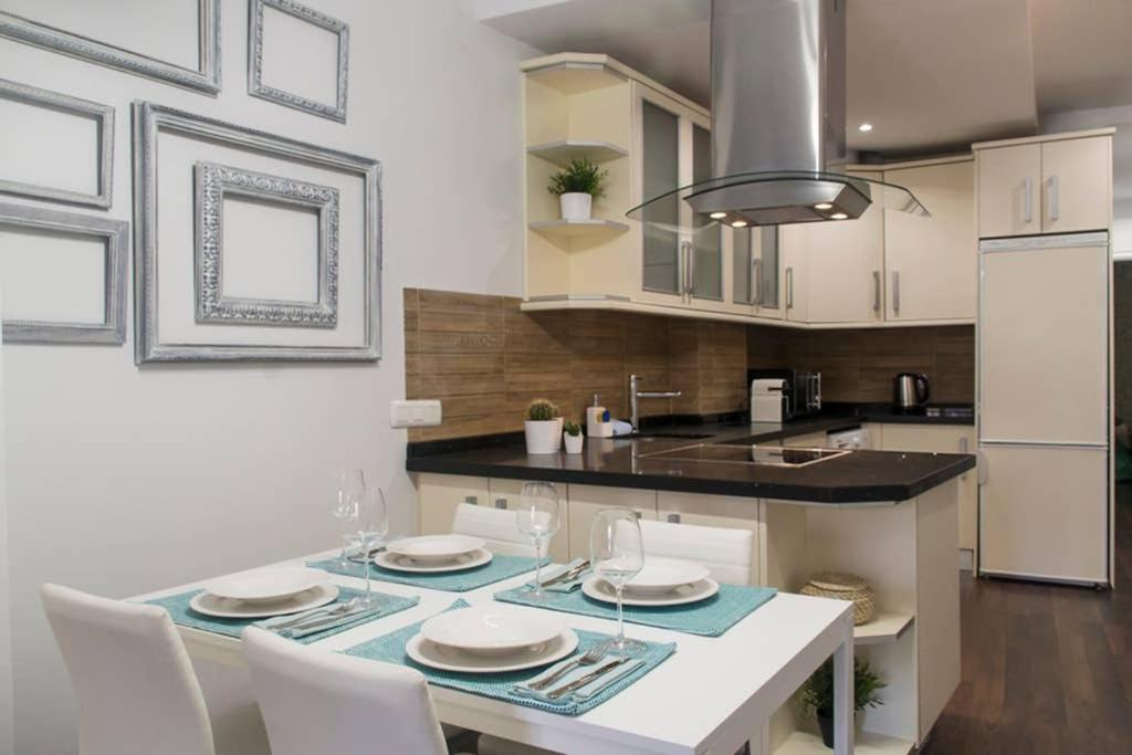 New!!! Luxury City Center & Private Terrace Málaga Exterior foto